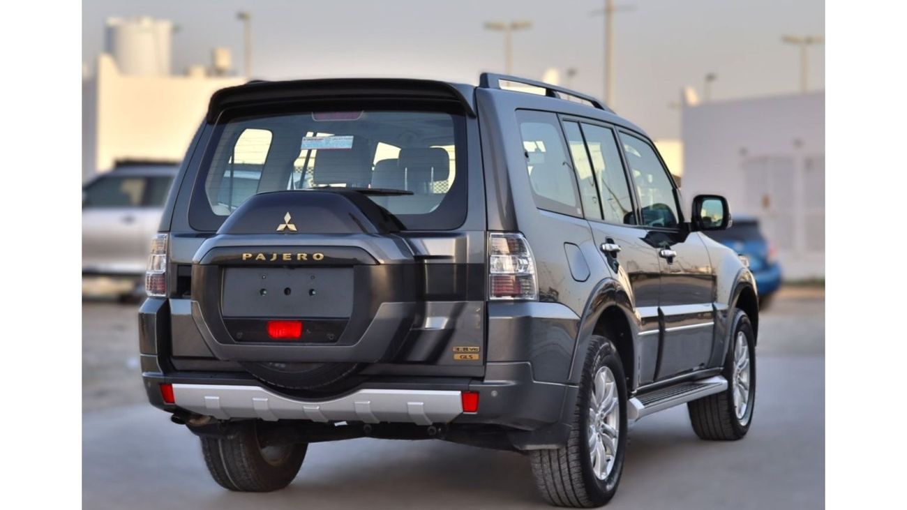 ميتسوبيشي باجيرو 2019 ميتسوبيشي باجيرو جي ال اس هايلاين (V80)، 5dr SUV، 3.8L 6cyl بنزين، أوتوماتيكي، دفع رباعي