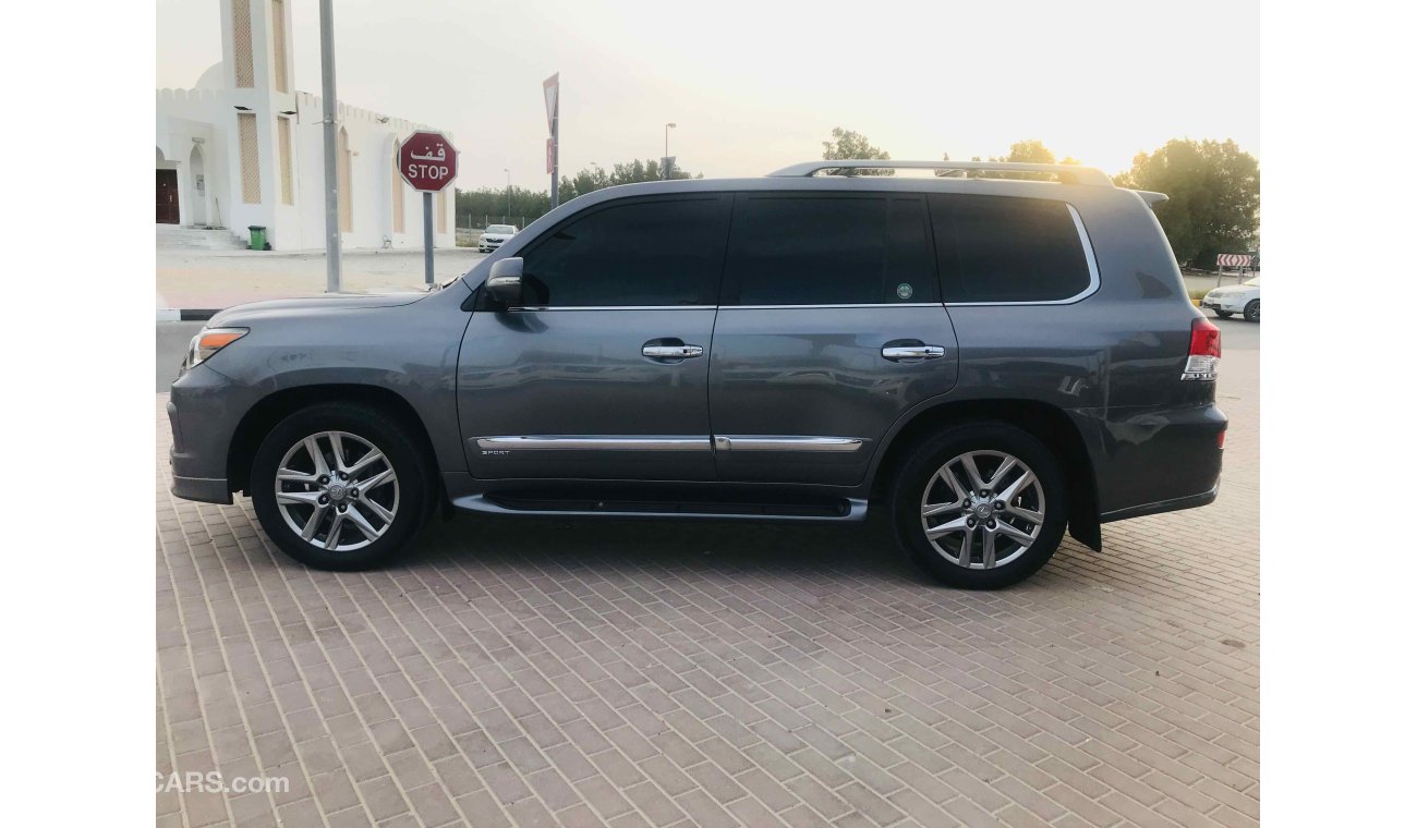 Lexus LX570