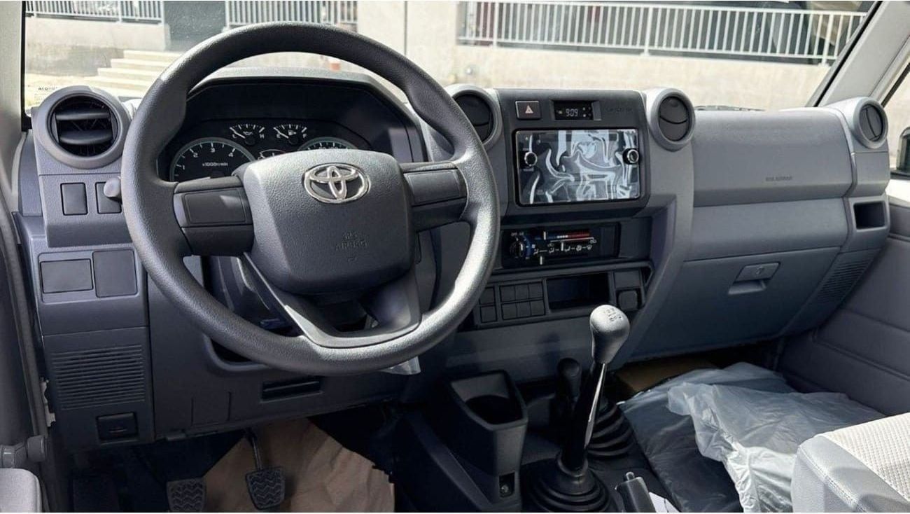 Toyota Land Cruiser Pick Up Toyota Land Cruiser Pickup LC79 DC 4.2L Diesel 2025