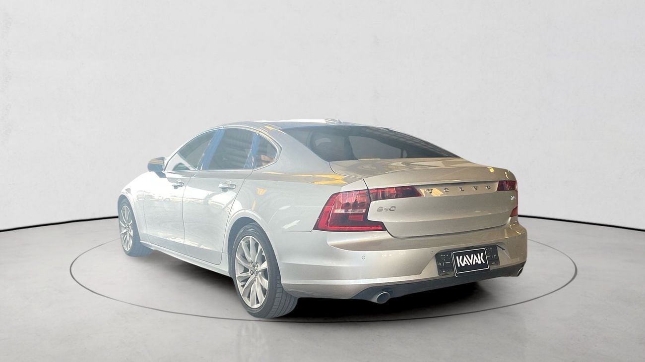 فولفو S90 MOMENTUM | شامل الضمان | 0 ﺪﻔﻋﺓ ﺃﻮﻟﻯ