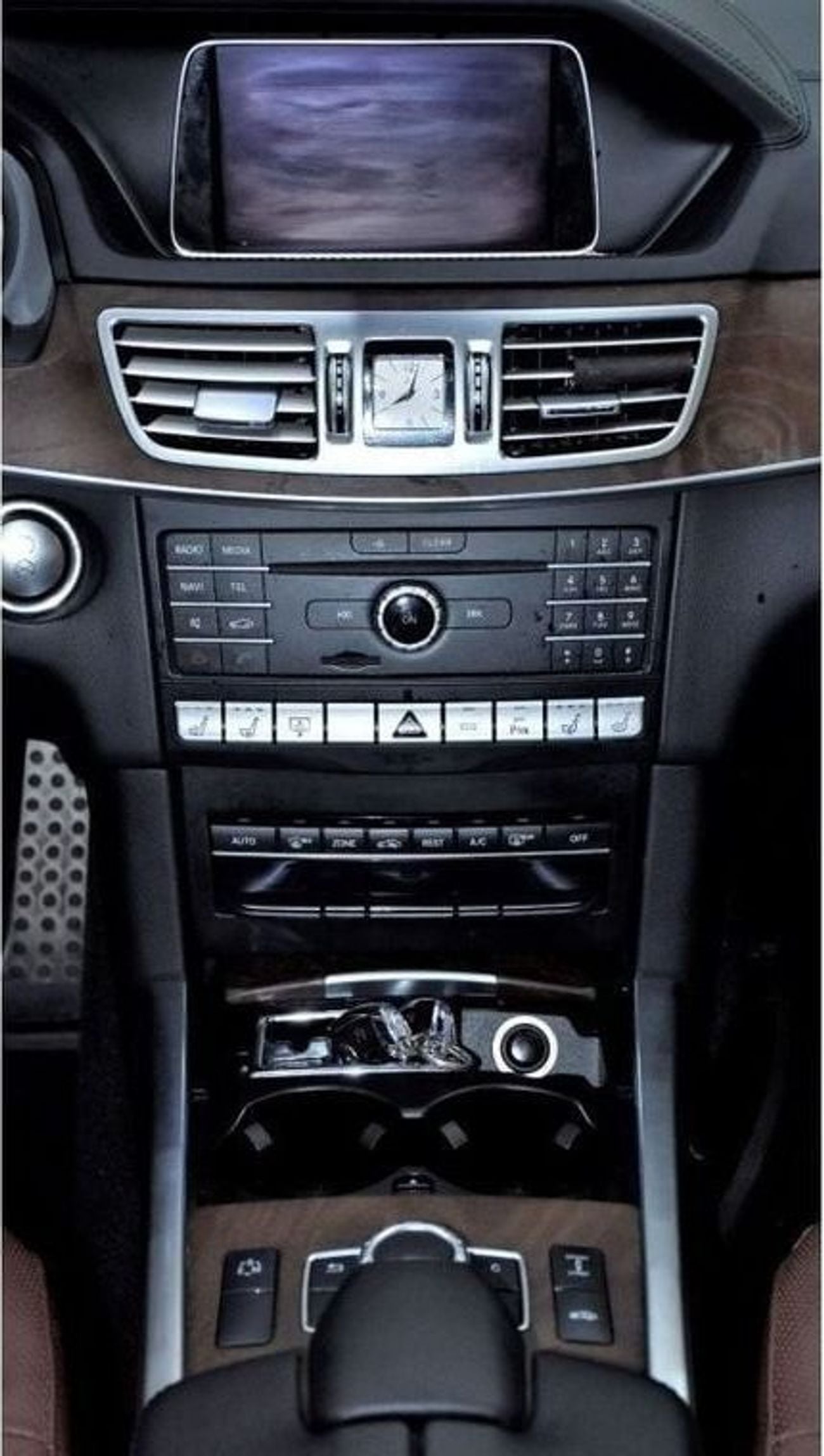 Mercedes Benz E500 STD EXCELLENT DEAL for our Mercedes Benz E500 ( 2016 Model ) in White Color GCC Specs