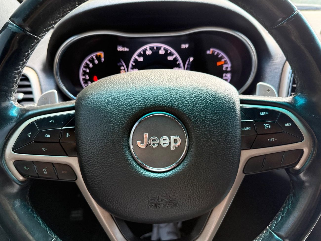 جيب جراند شيروكي Laredo 3.6L