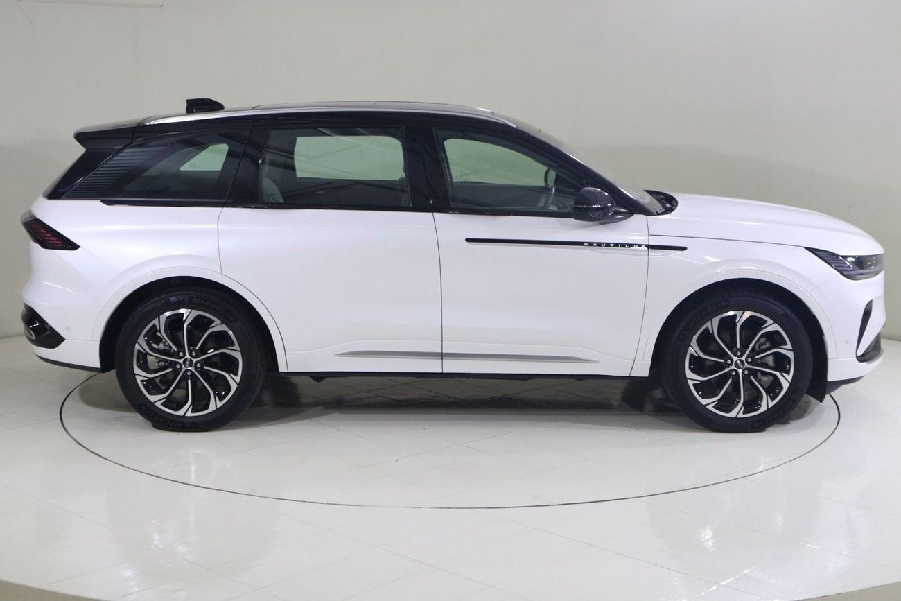Lincoln Nautilus Reserve II 2.0L NAU424 / AL TAYER MOTORS / AL QOUZ SHOWROOM