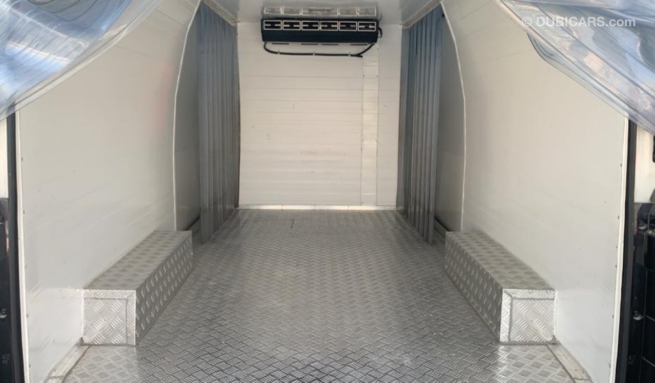 Toyota Hiace 2019 Van 6 Cylinders (Chiller RedDot) Ref#308