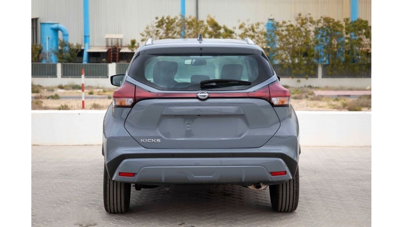 Nissan Kicks 2024 Nissan Kicks 1.6 SV - Nardo Grey inside Black | Export Only