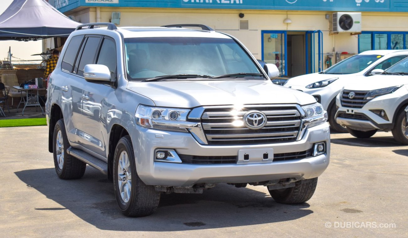 Toyota Land Cruiser V8