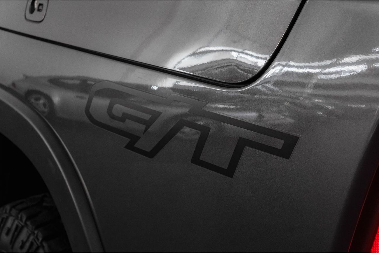 رام 1500 Rebel 5.7L Crew Cab Utility (5 Seater)