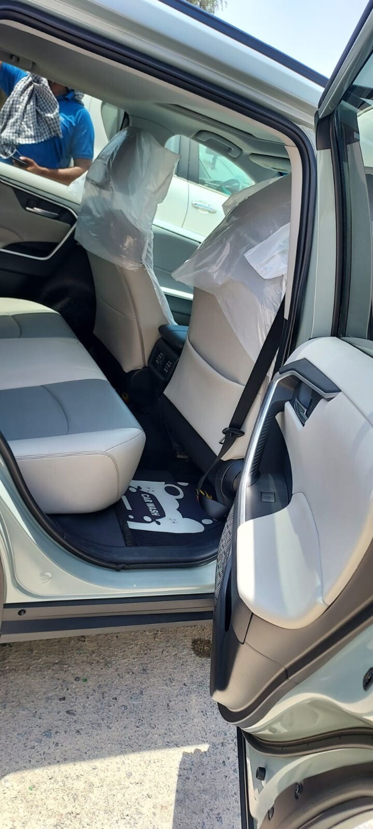 Toyota RAV4 XLE 2.5 FWD