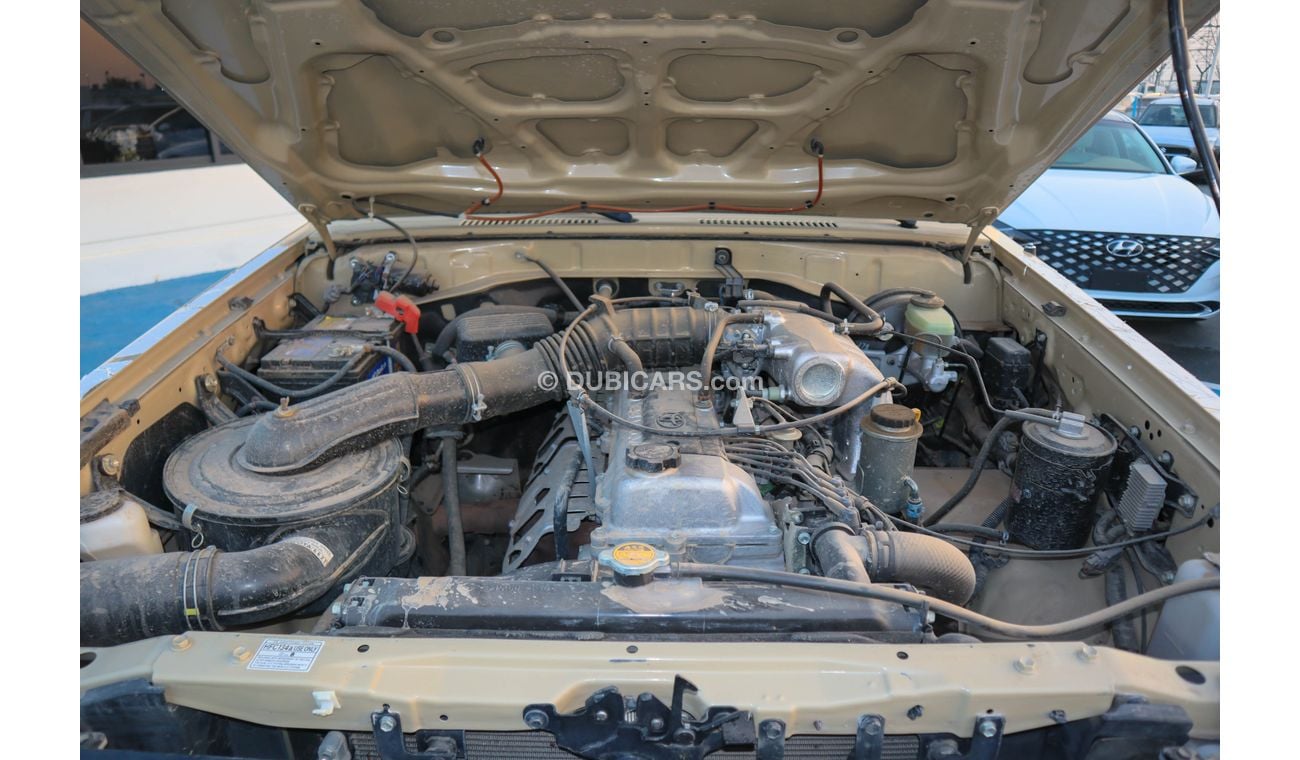 Toyota Land Cruiser Pick Up Land cruiser single cabin model 2009 4.0L LX 24 VALVE (FOR EXPORT)