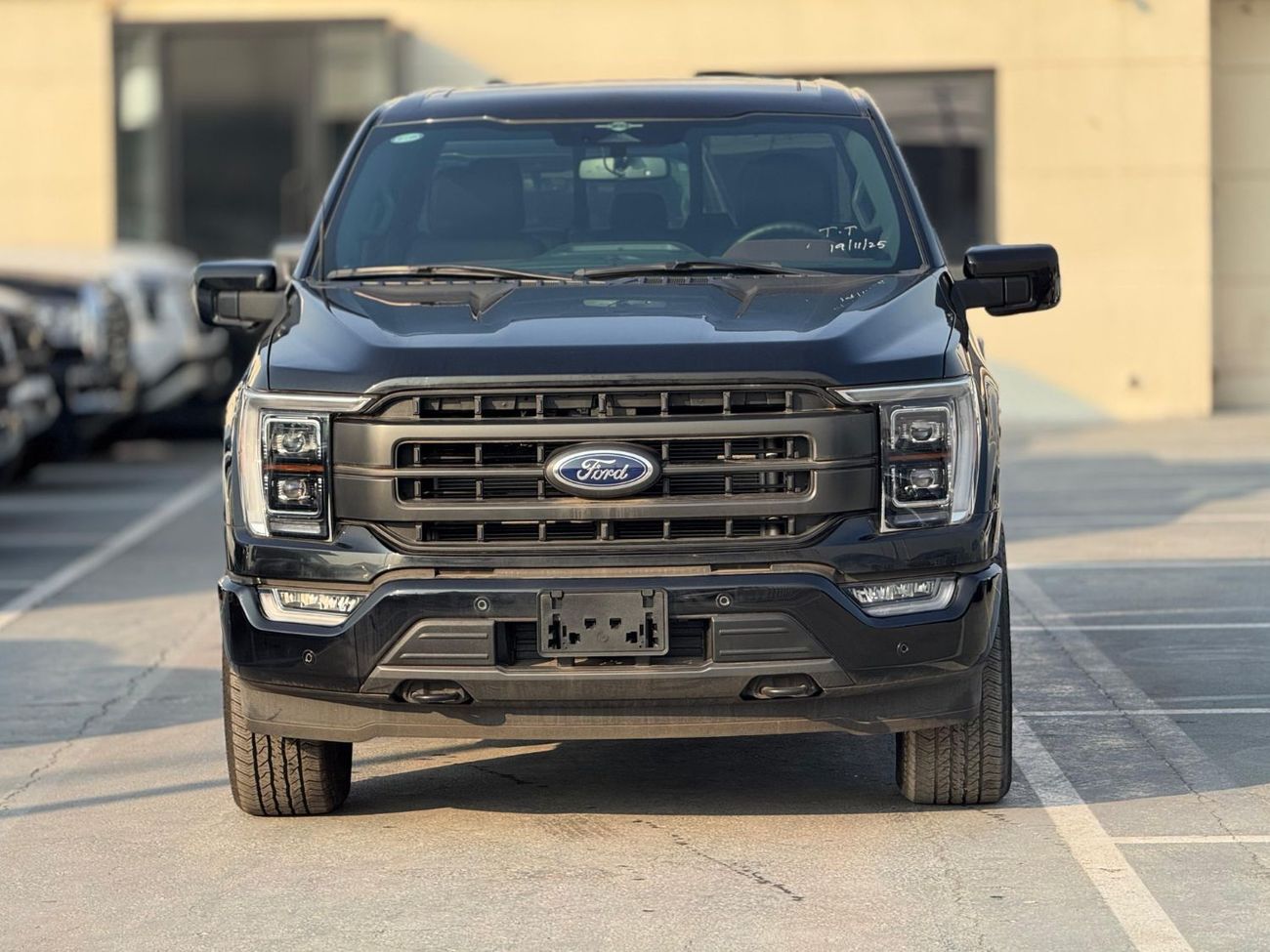 Ford F 150 Lariat Special Edition 3.5L Lariat 3.5L Petrol V6 2023 Export Price @ 165,000 AED