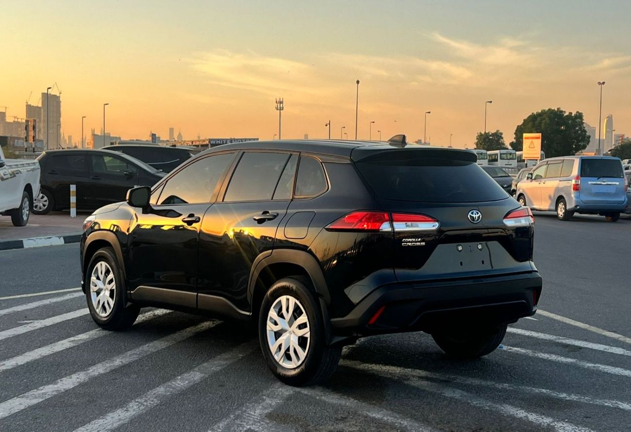 Toyota Corolla Cross 2025 Toyota Corolla Cross L Low Mileage - 2.0L V4 - Rear Camera