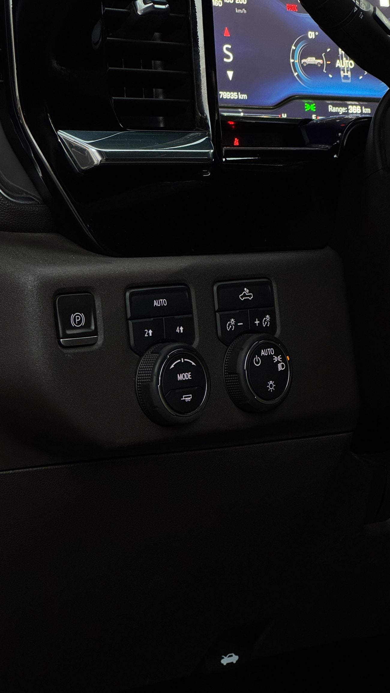 Chevrolet Silverado 2.7L Turbo (TurboMax) 4-cylinder LT