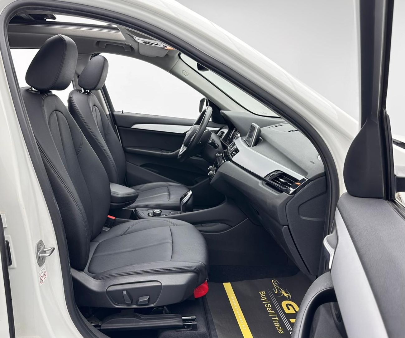 BMW X1 sDrive 20i 2.0L 2019 BMW X1 sDrive20i, 1 Year Warranty Unlimited, Full Service History, GCC