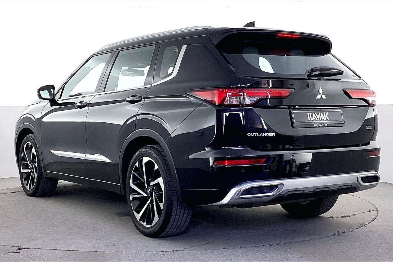 Mitsubishi Outlander Premium - Launch Edition | Carnival Sale • UP TO AED 20,000 OFF | Guaranteed Warranty | 0 Down Payme