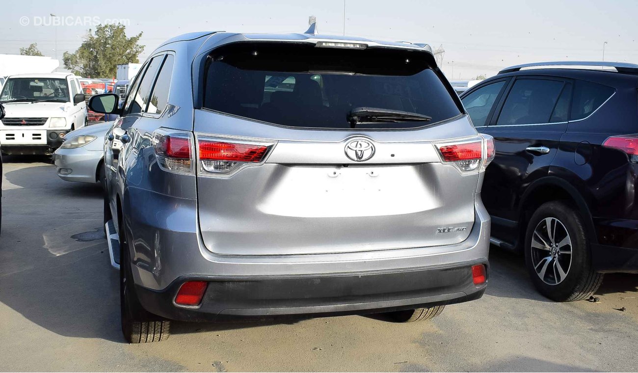 Toyota Highlander XLE AWD