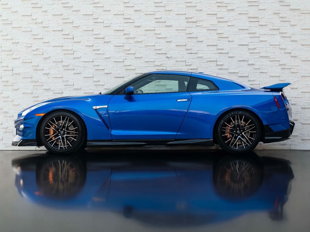 نيسان جي تي ار Premium 3.8L (2 Seater)