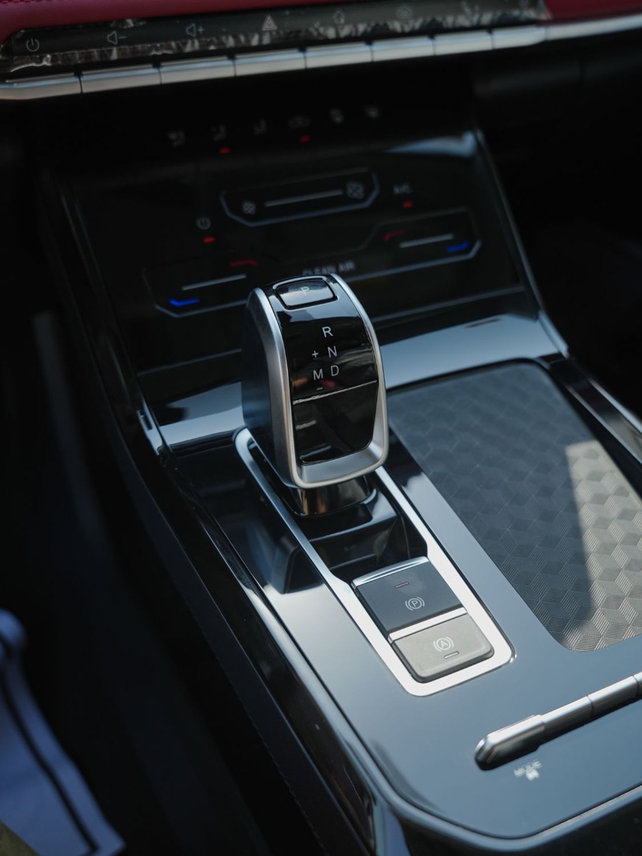 Chery Tiggo 7 0% Down Payment -Free service @ official Dealer - 6 Years warranty