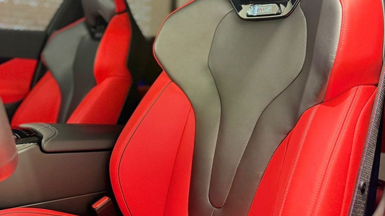 BMW M5 Competition G90 - GCC Specs with dealer warranty and service