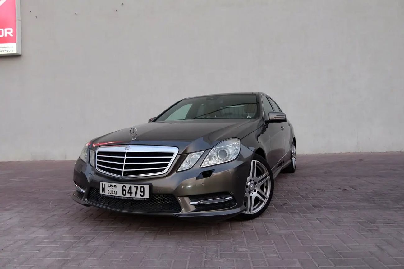 Mercedes Benz E300 E300 | GCC | Single Family Owned | Well Maintained