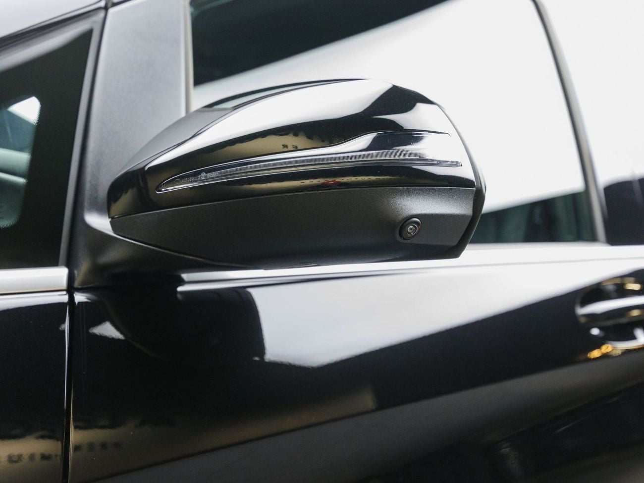 Mercedes Benz V300 AVANTGARDE MBS GRAVITY ZERO VIP