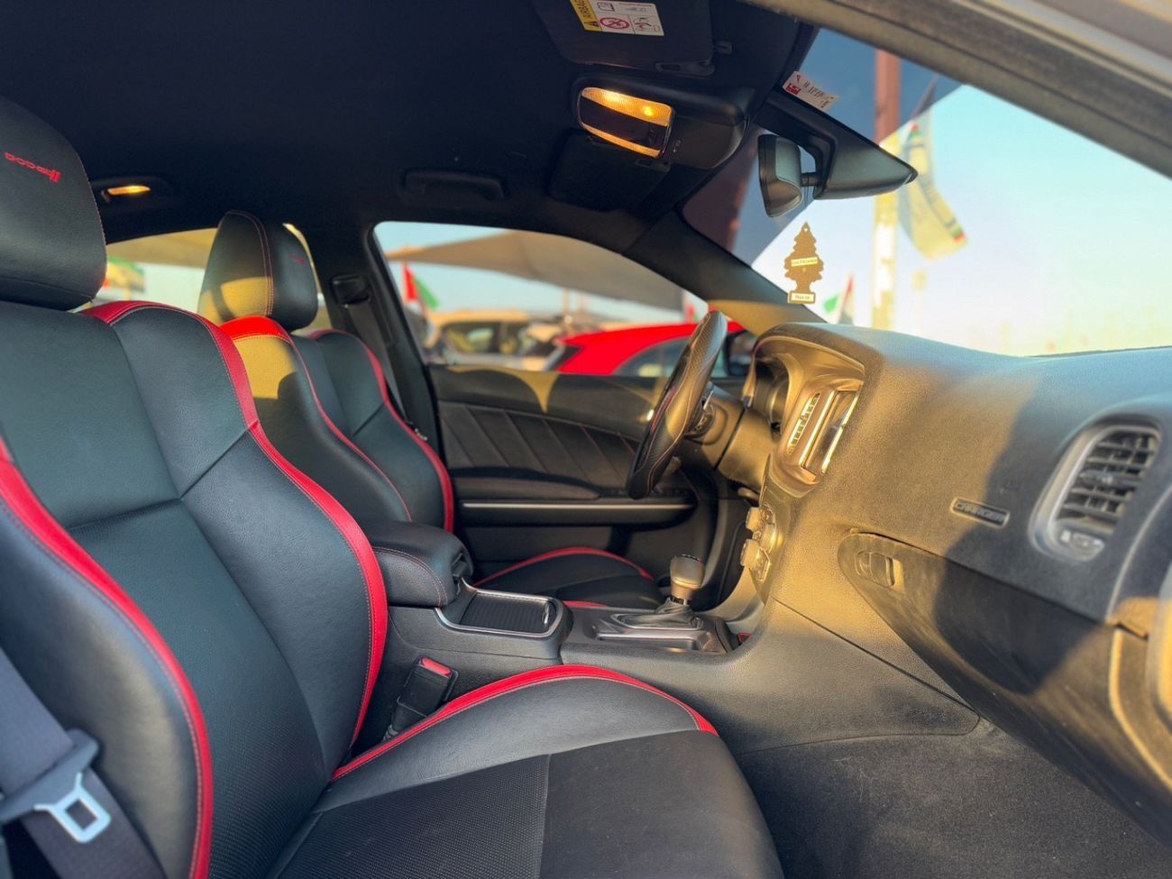 Dodge Charger R/T Mid 5.7L Dodge Charger R/T / 2019 / GCC / Free Accident/ V8