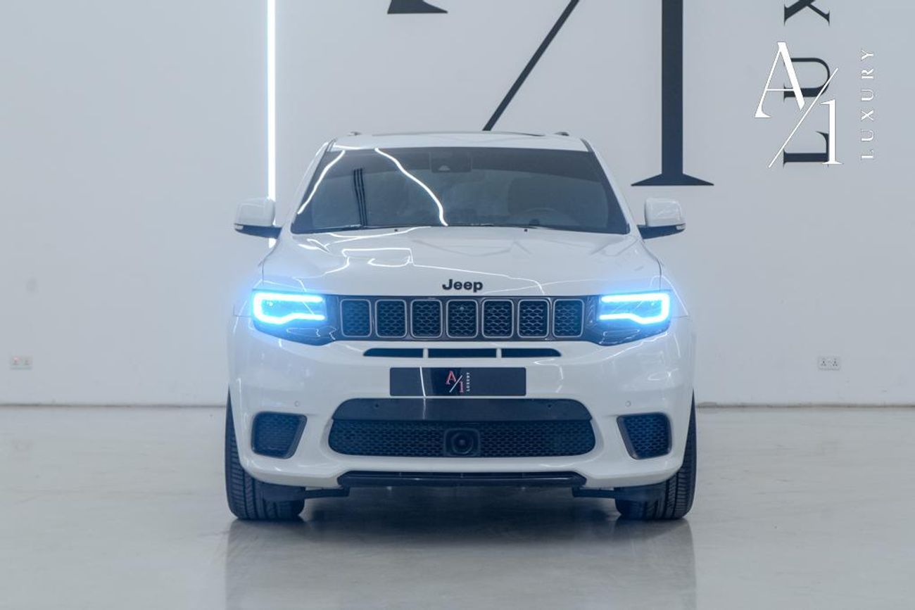 جيب جراند شيروكي Trackhawk 6.2L 2018 Jeep Grand Cherokee SC, Warranty, Full Jeep Service History, 707HP, GCC