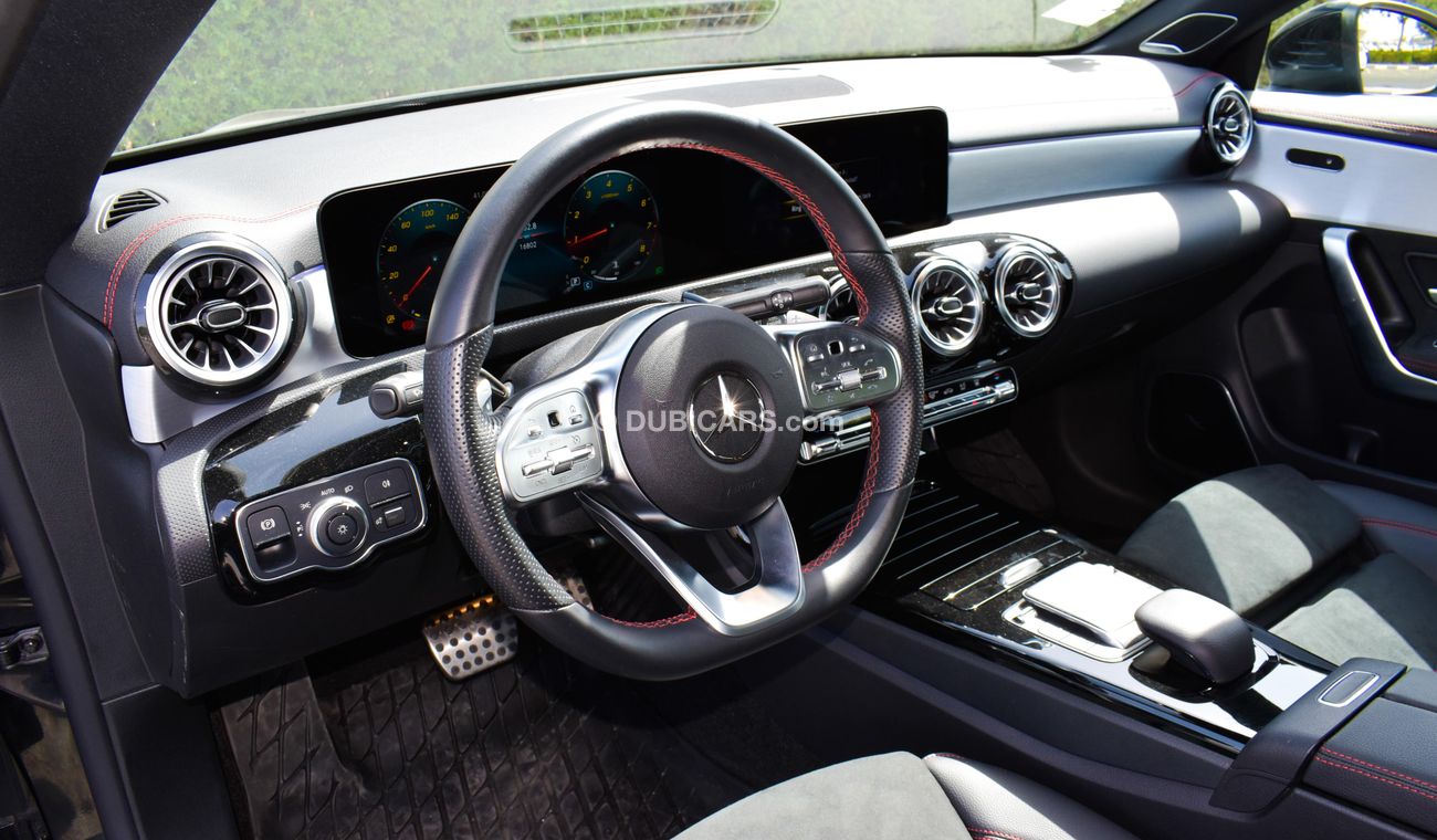 Mercedes-Benz CLA 200 Coupe | Night Package | 2022