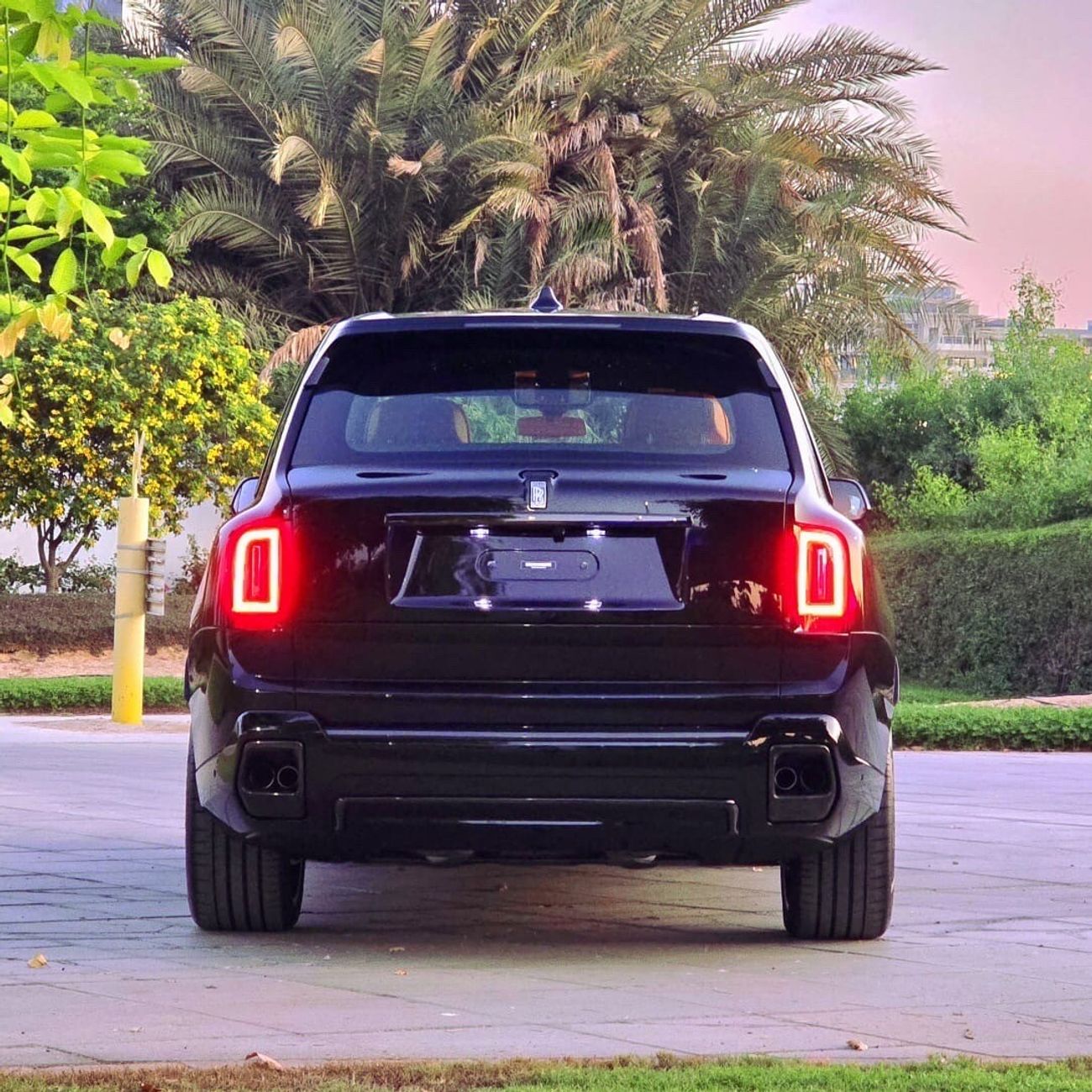 رولز رويس كولينان BLACKBADGE