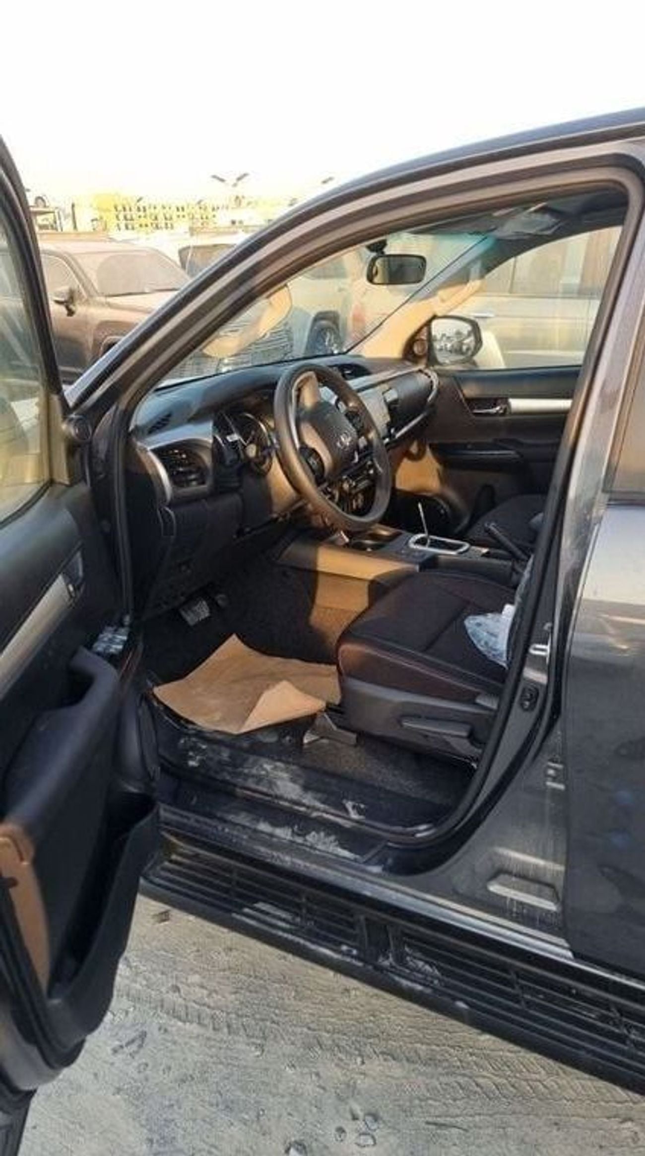 تويوتا هيلوكس SGLX TOYOTA HILUX 2.4 DSL 4x4 DOUBLE CABIN AUTOMATIC PUSH START WIDE BODY