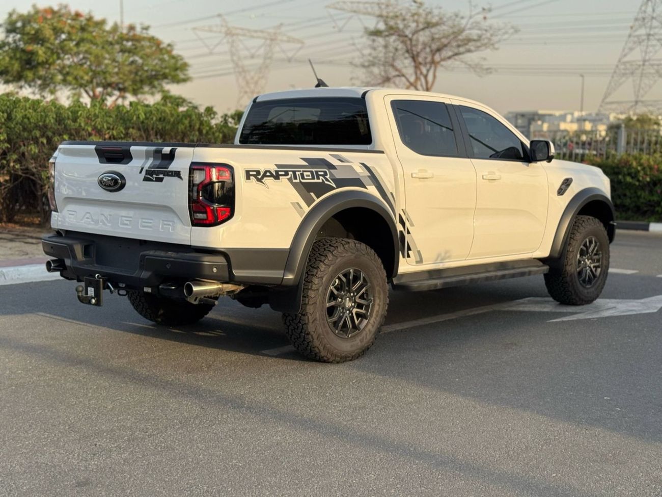 فورد رانجر Raptor 3.0T (392 HP) V6 GCC SPEC UNDER WARRANTNEAT AND CLEAN