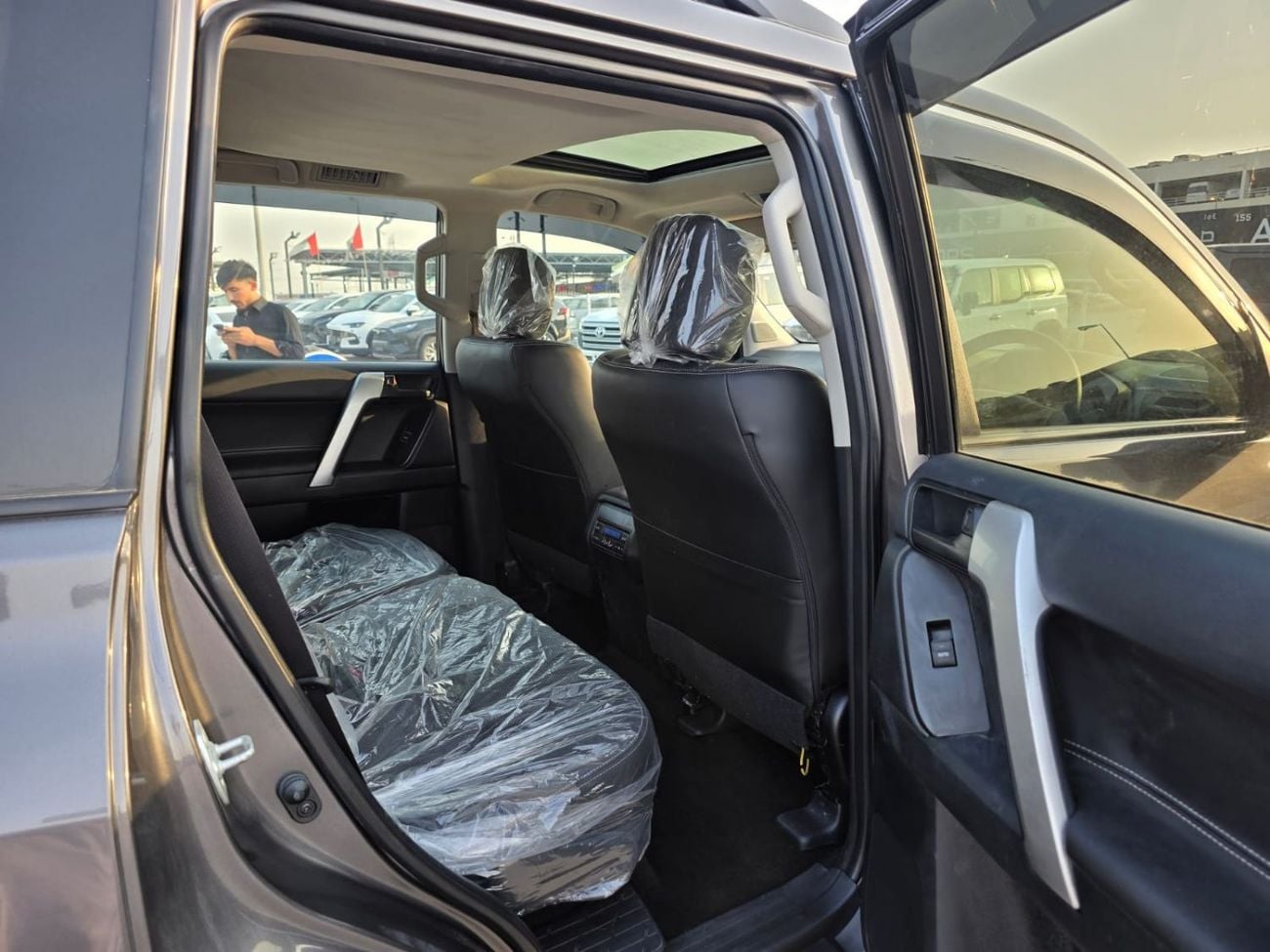 Toyota Prado 2019 4WD AT DIESEL = RIGHT HAND