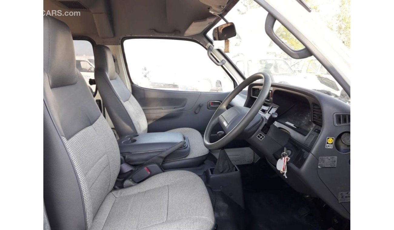 Toyota Hiace Hiace RIGHT HAND DRIVE (Stock no PM 201 )