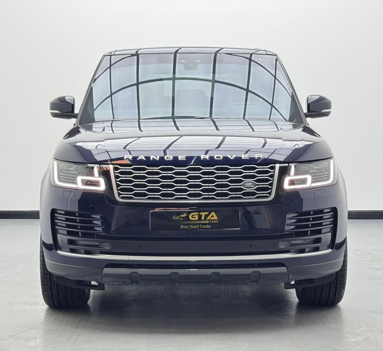 Land Rover Range Rover 2020 Range Rover Vogue SE Supercharged P525, 11/2027 Range Rover Warranty, Excellent Condition, GCC