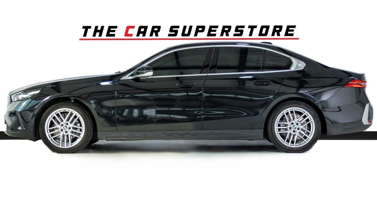 BMW 520i GCC-1 Owner-AGMC Warranty Service Package Until 2030-Burgendy Red Premium Interior