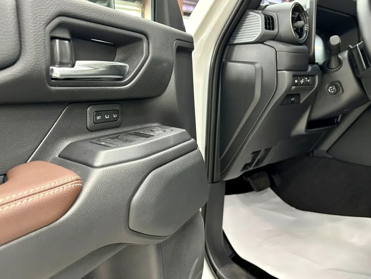 Toyota Prado VXR GCC Specs - Brand