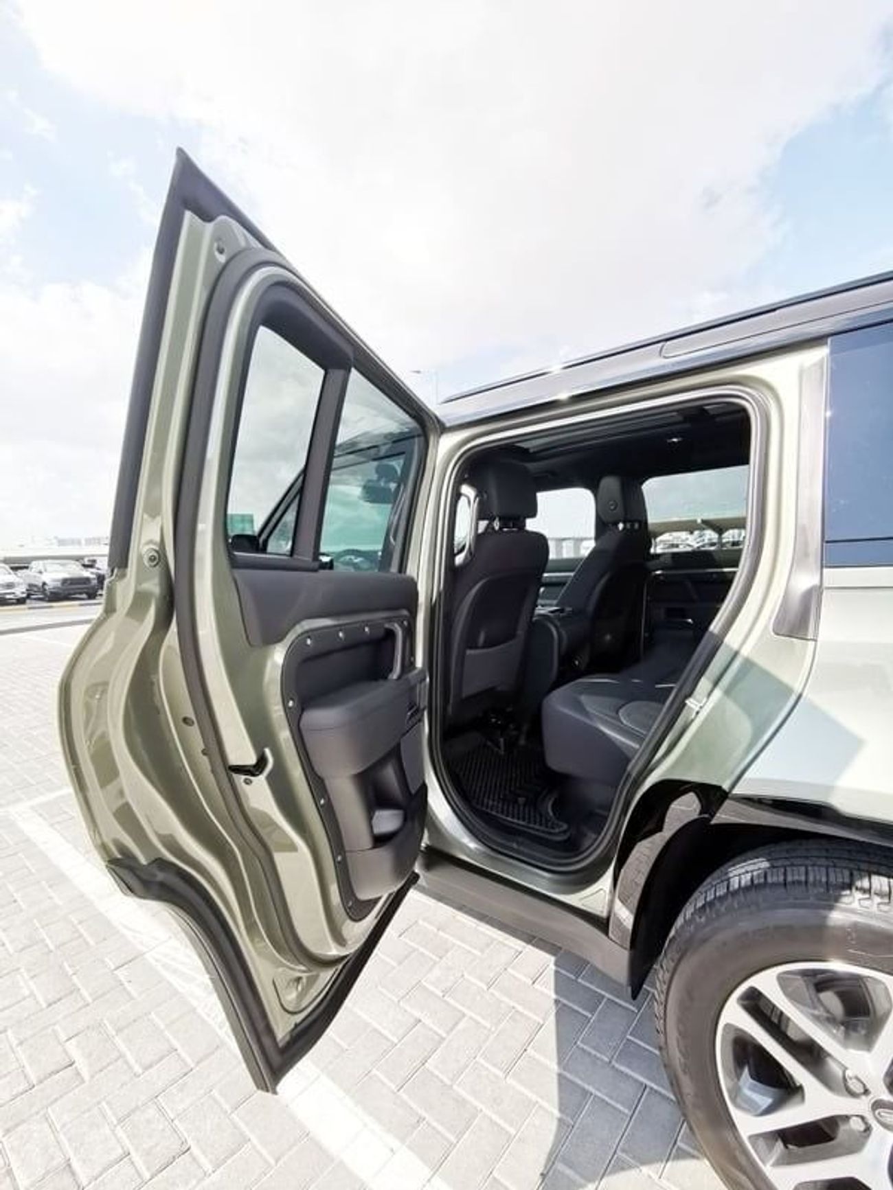 Land Rover Defender Land Rover Defender - 2023 - Green/Black