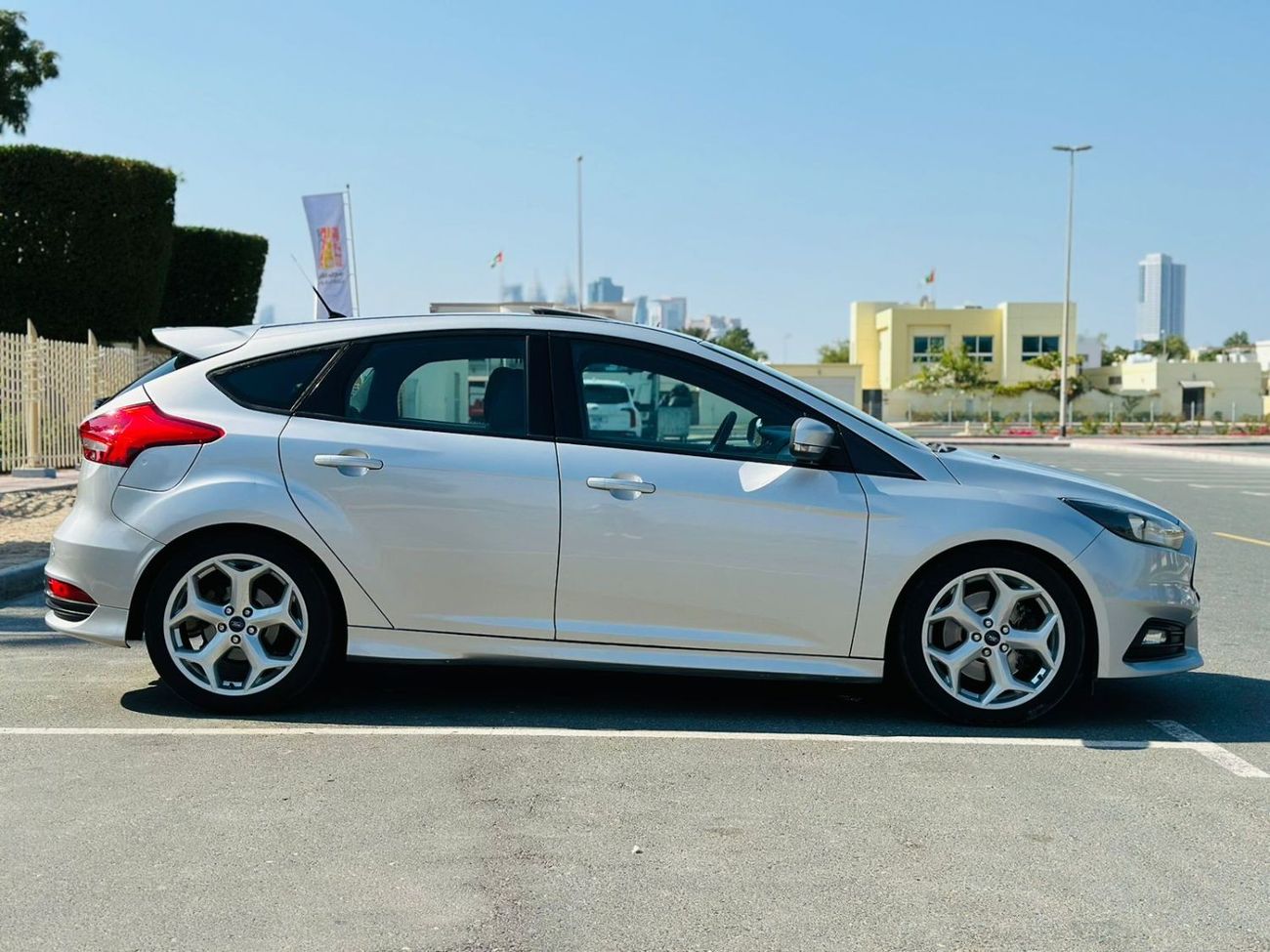 Ford Focus AED 860PM | FULL AGENCY MAINTAINED | FORD FOCUS ST | FULL OPTION | | 0 DP | GCC | MINT CONDITION