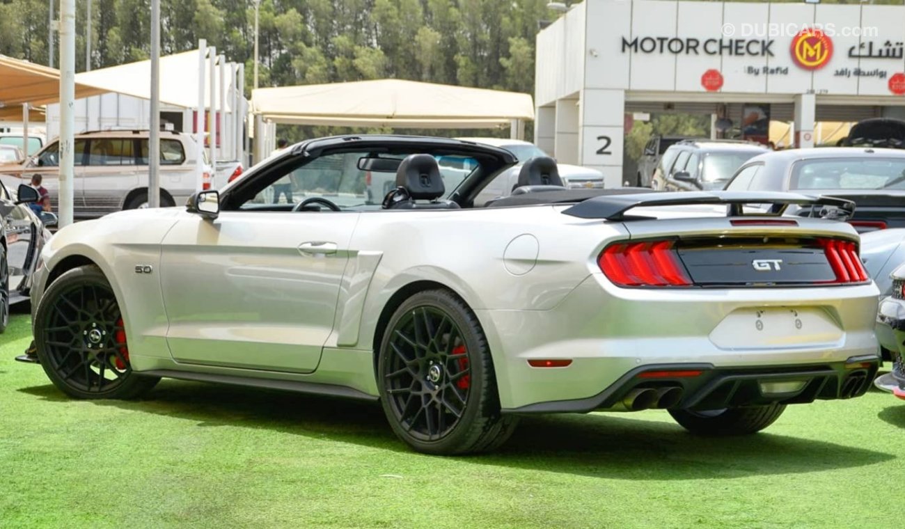 فورد موستانج Mustang GT V8 2019/Convertible/Premium FullOption/Shelby Kit/Low Miles/Very Good Condition