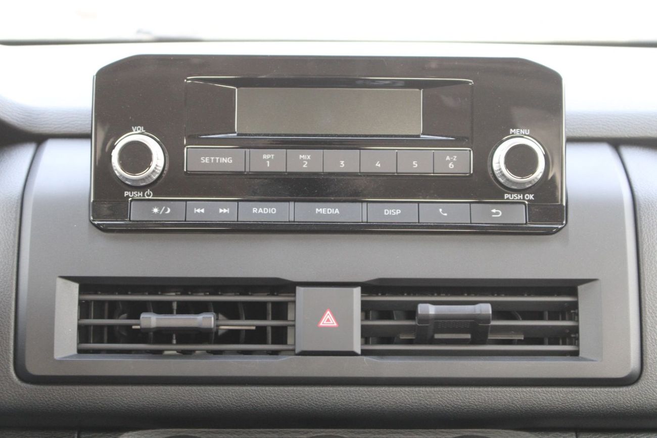 Mitsubishi L200 MITISUBISHI L200 2.4L DIESEL DOUBLE CAB 4WD GLS MANUAL