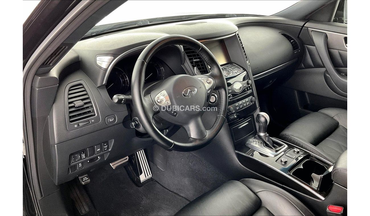 Infiniti QX70 Sport Luxury