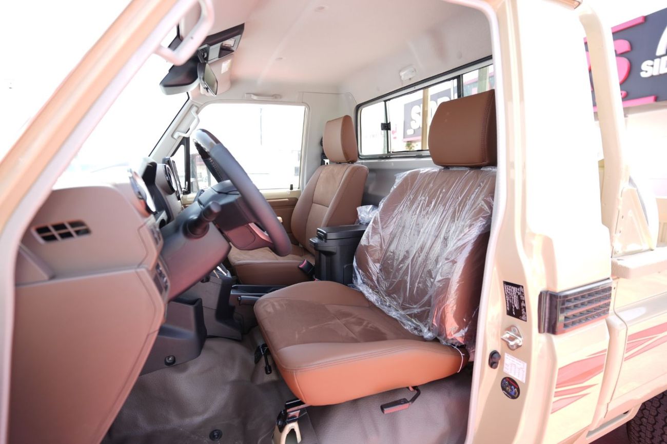 تويوتا لاند كروزر بيك آب TOYOTA LC79 PICK-UP SINGLE CABIN 4.0L V6 A/T  FULL OPTION MY26