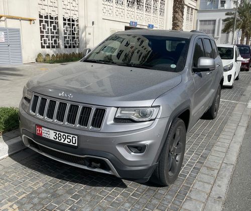 جيب جراند شيروكي Limited 5.7L (350 HP)