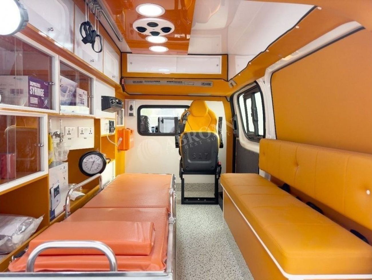 Toyota Hiace Toyota Hiace Ambulance with Extended High Roof - Perfect Inside and Out