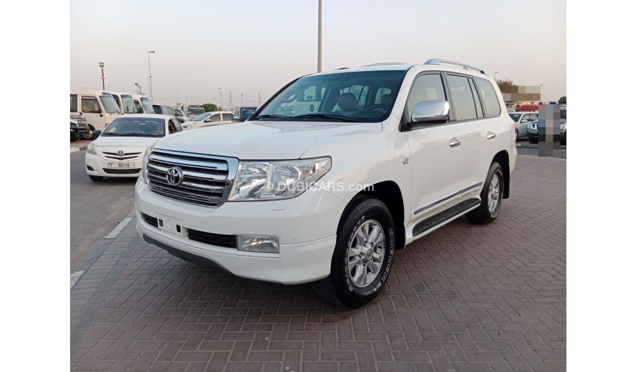 Used TOYOTA LAND CRUISER LEFT HAND DRIVE(PM1680) 2011 for sale in Dubai