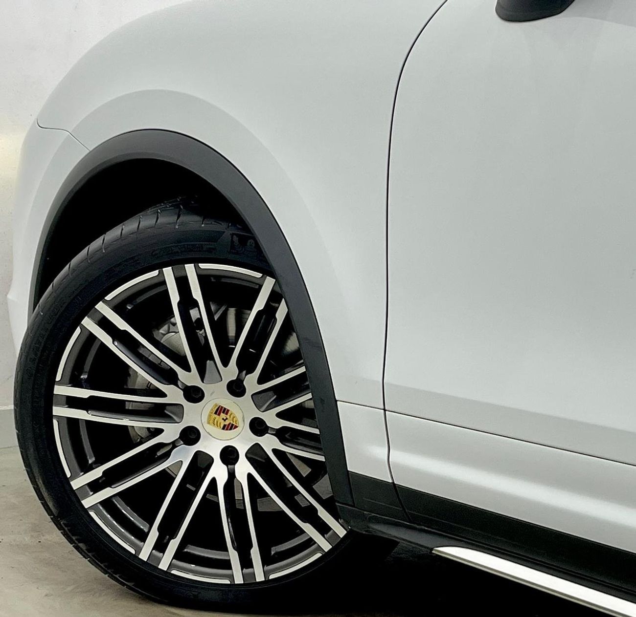 Porsche Cayenne 2016 Porsche Cayenne S, Warranty, Full Porsche Service History, Fully Loaded, GCC