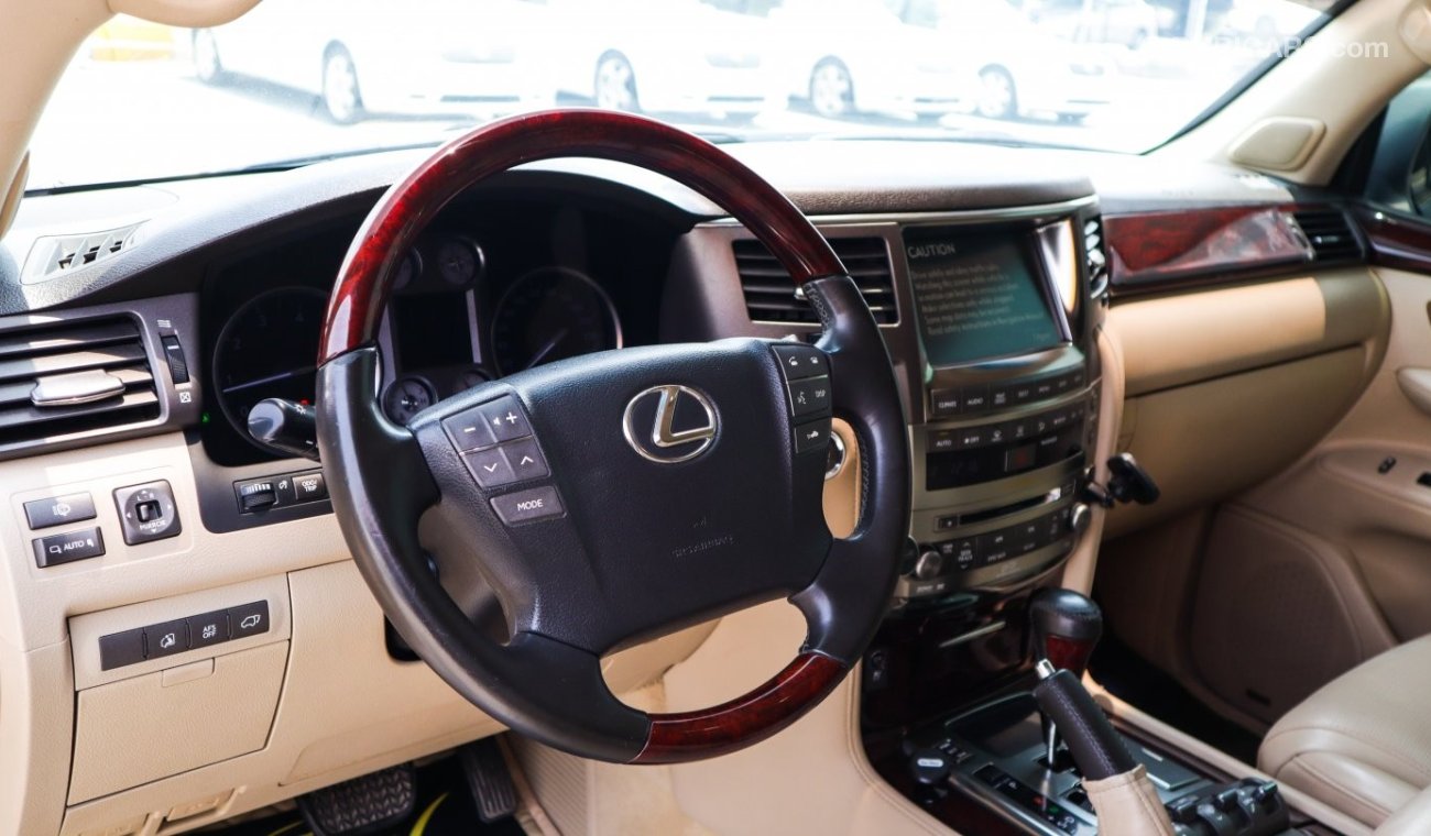 Lexus LX570