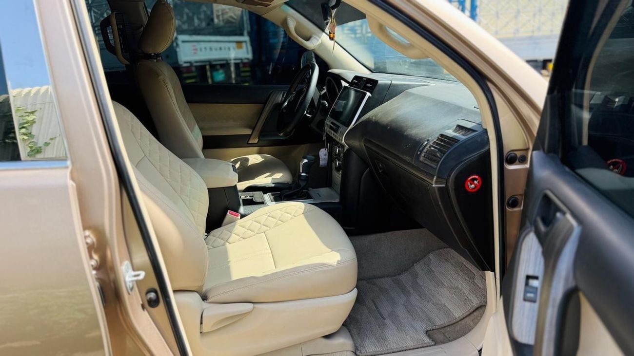 تويوتا برادو 2011| 2.7L PETROL | AT | LHD | REAR HEADREST LCD SCREEN | BACK TRIE | PREMI