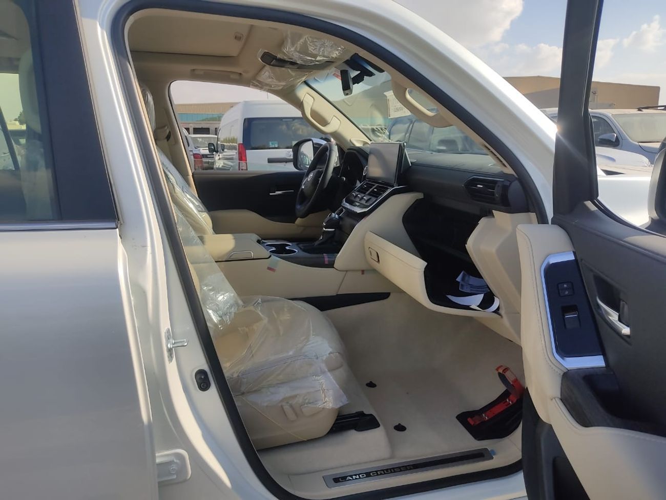 تويوتا لاند كروزر VXR 3.5L