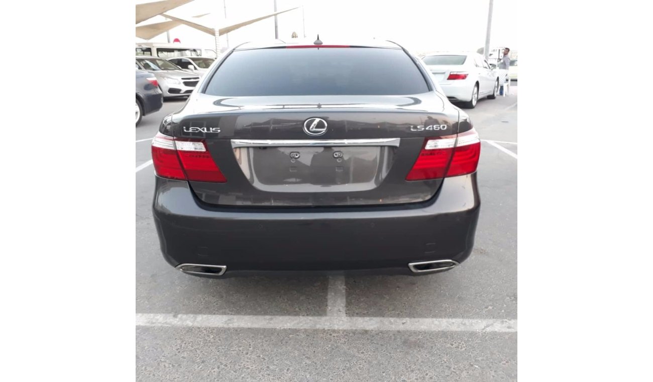 Lexus LS460