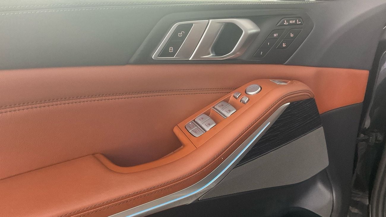 بي أم دبليو X7 40i Luxury M Sport | شامل الضمان | 0 ﺪﻔﻋﺓ ﺃﻮﻟﻯ